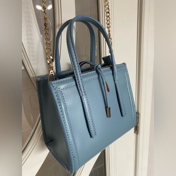 Bag - Picture 2 of 6